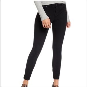 1822 Denim Butter Wynter Skinny Jeans